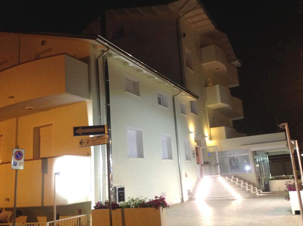 Hr Vapore Gatteo Mare Gatteo a Mare Habitación foto